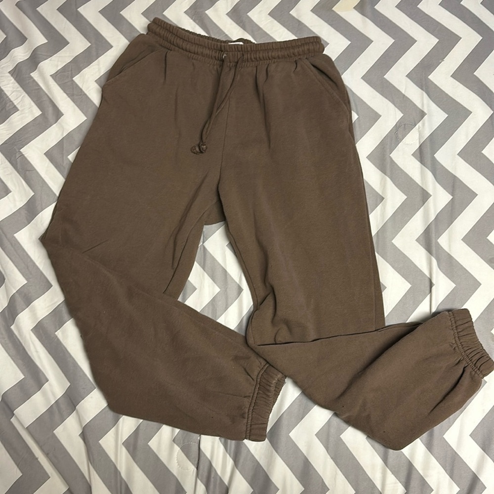 Brown sweats.